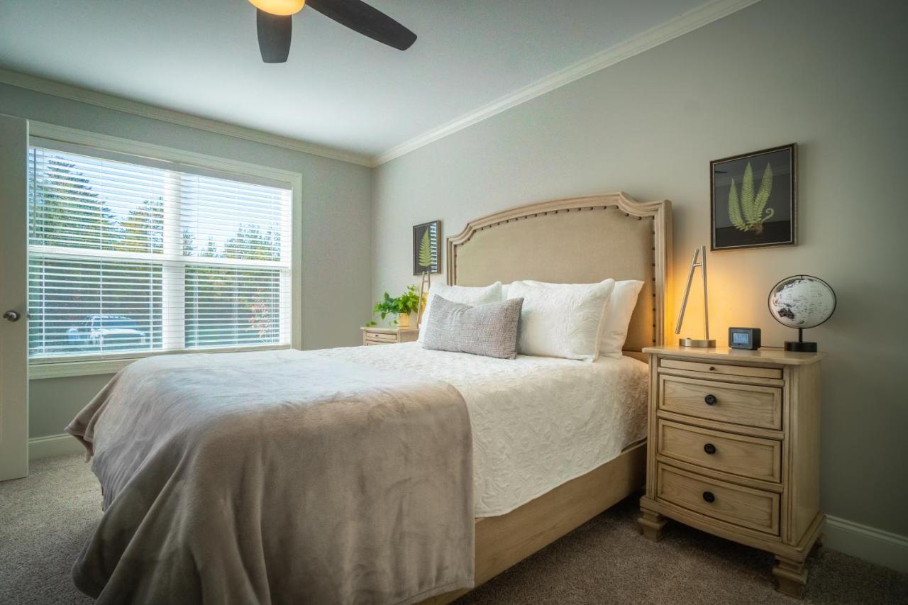 Par-Tee Haus I- Game Room & Hot Tub-Walk To Helen Exterior photo