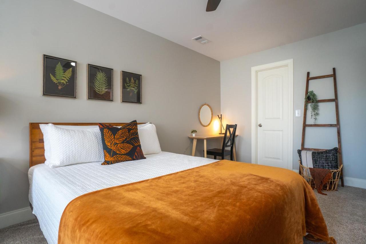 Par-Tee Haus I- Game Room & Hot Tub-Walk To Helen Exterior photo